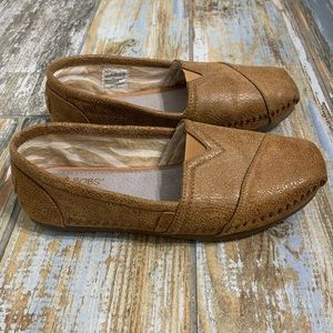 Leather Bobs with Memory Foam
